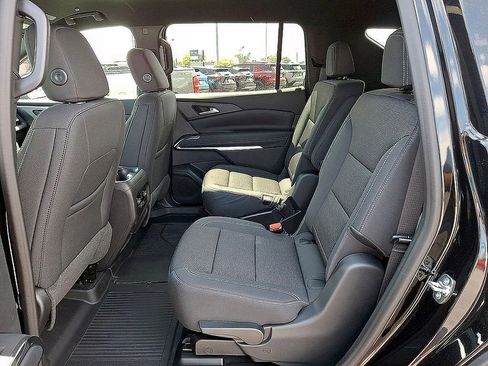 New 2026 Chevrolet Traverse LT w/ Driver Confidence Package AWD/4WD image 6