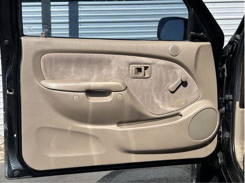 Used 2003 Toyota Tacoma 4x4 Xtracab V6 image 26