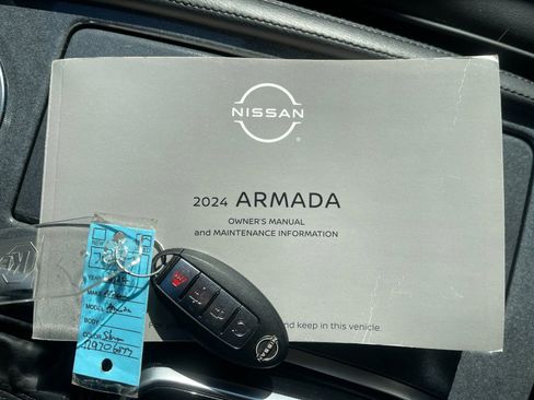 Used 2024 Nissan Armada SV image 10
