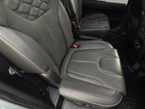 Used 2020 Hyundai Palisade Limited FWD image 17