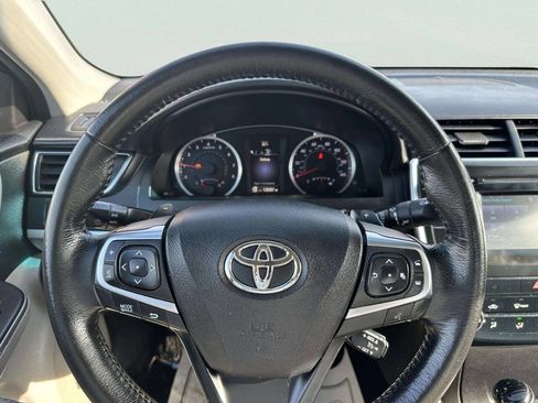 Used 2015 Toyota Camry SE image 21