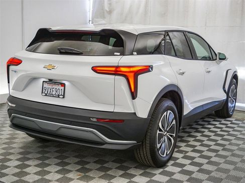 Used 2026 Chevrolet Blazer EV LT image 8