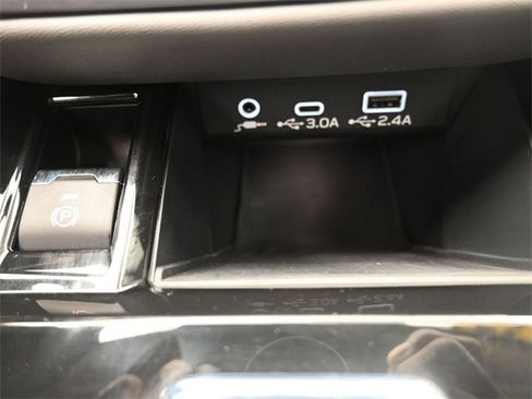 Used 2025 Subaru Outback Onyx Edition w/ Popular Package #2 image 13