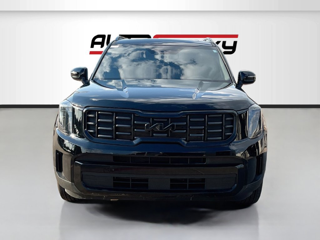 Used 2025 Kia Telluride EX X-Line AWD/4WD image 2
