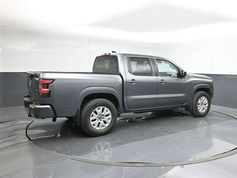 Used 2022 Nissan Frontier SV RWD image 5
