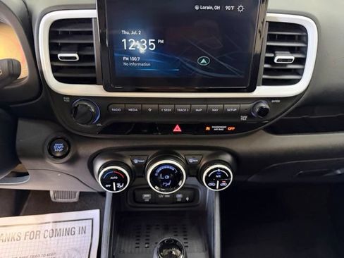 Certified 2023 Hyundai Venue Limited w/ Cargo Package FWD image 28