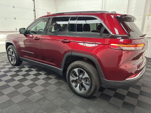 Used 2024 Jeep Grand Cherokee Limited 4xe image 7