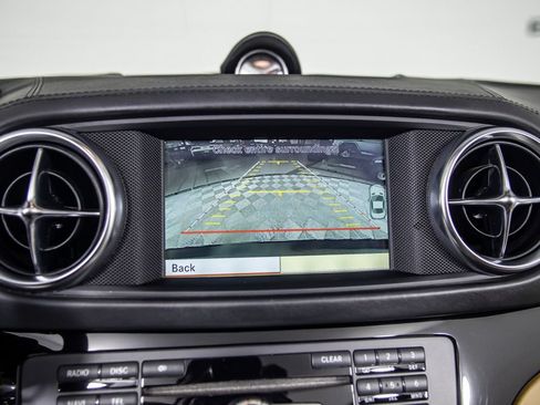 Used 2013 Mercedes-Benz SL 550 image 27