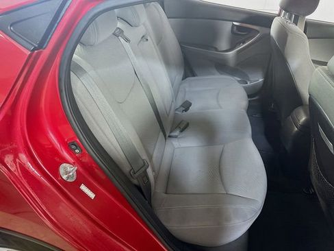 Used 2016 Hyundai Elantra SE image 13