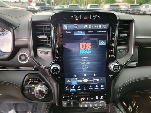 Used 2022 RAM 1500 Limited AWD/4WD image 15
