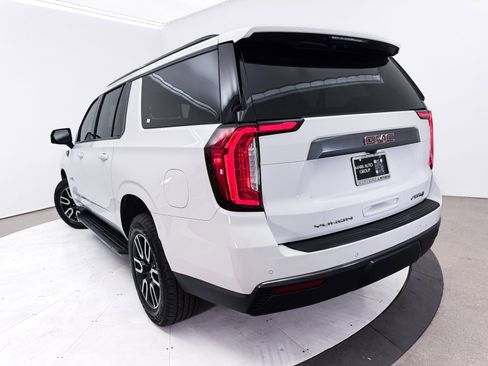 Used 2021 GMC Yukon XL AT4 w/ Rear Media and Nav Package AWD/4WD image 8