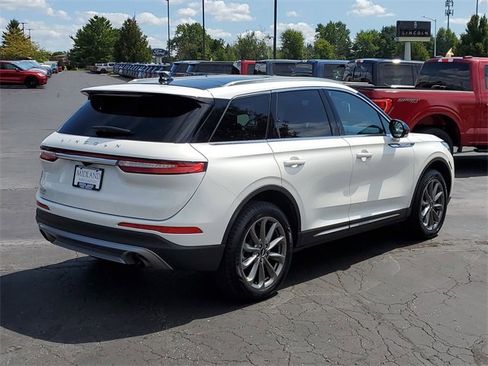 Certified 2022 Lincoln Corsair Standard w/ Premium Package image 3