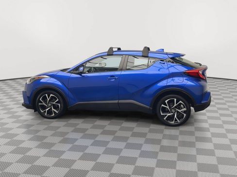 Used 2019 Toyota C-HR XLE FWD image 29