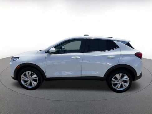 Used 2025 Buick Encore GX Preferred FWD image 9