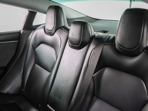 Used 2025 Tesla Model 3 Long Range image 22