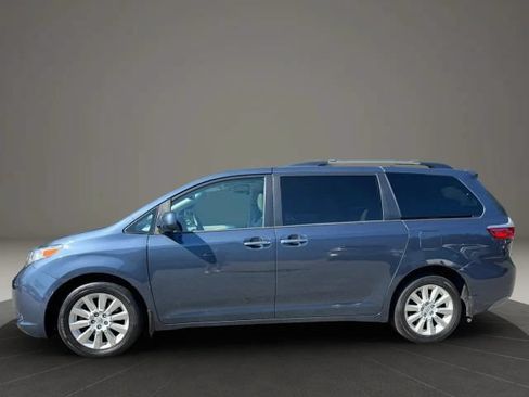 Used 2015 Toyota Sienna XLE Premium AWD/4WD image 8