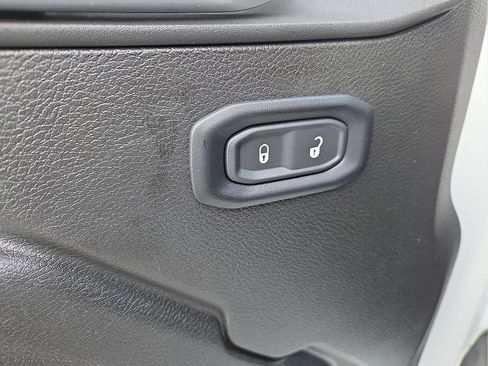 Used 2025 Jeep Wrangler Unlimited Rubicon AWD/4WD image 15