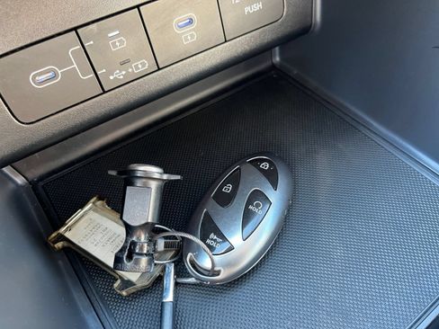 Used 2025 Hyundai Sonata SEL FWD image 25