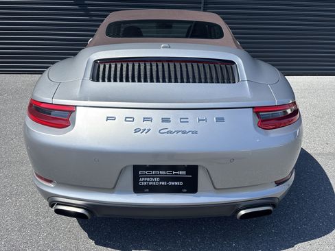 Used 2017 Porsche 911 Carrera image 4