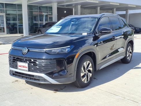 New 2026 Volkswagen Tiguan S FWD image 3