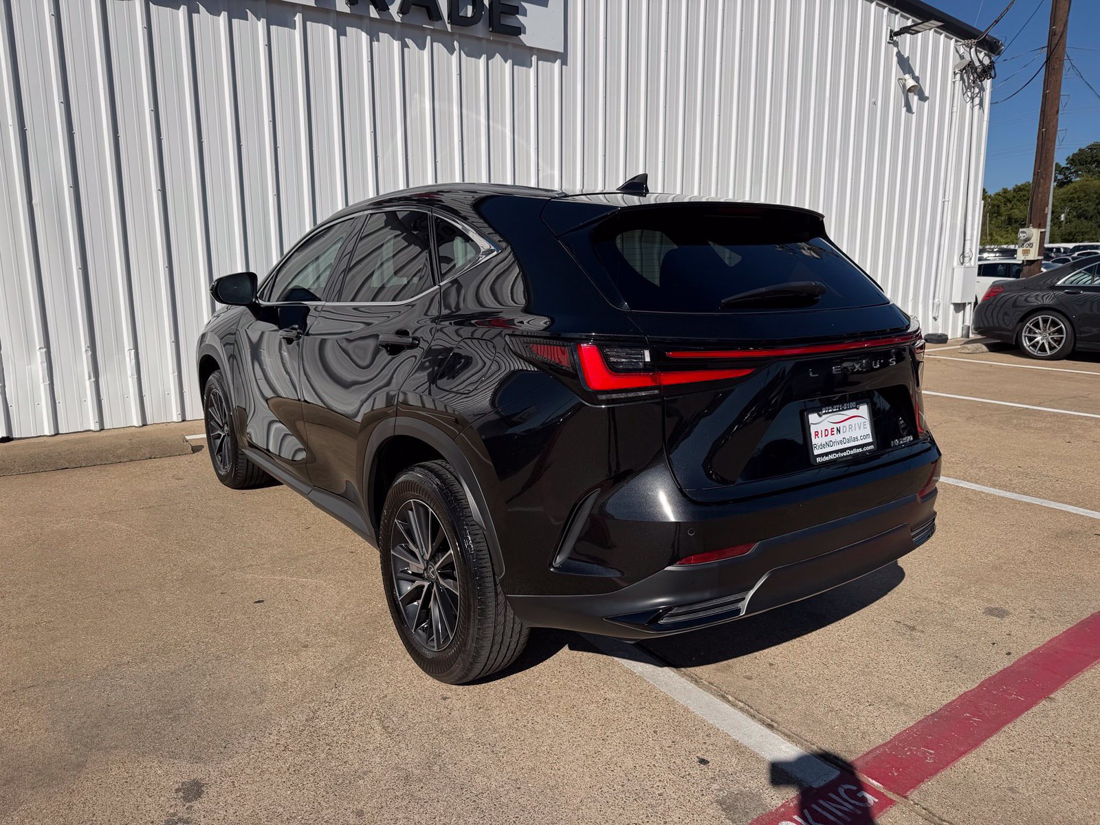 Used 2024 Lexus NX 250 FWD image 4