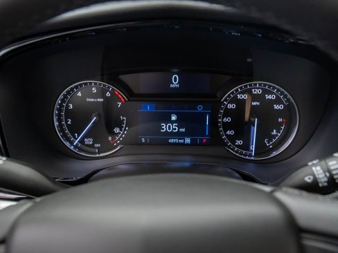 New 2025 Cadillac XT6 Luxury image 12