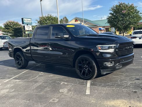 Used 2023 RAM 1500 Laramie AWD/4WD image 2