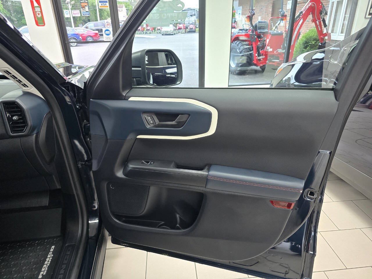 Used 2023 Ford Bronco Sport Heritage w/ Heritage Convenience Package AWD/4WD image 22