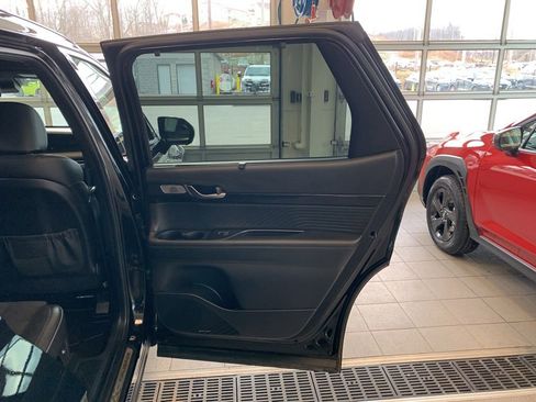 Used 2024 Hyundai Palisade Calligraphy image 20