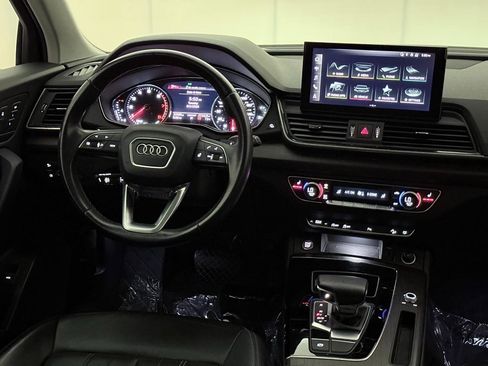 Used 2023 Audi Q5 2.0T Premium w/ Convenience Package AWD/4WD image 30