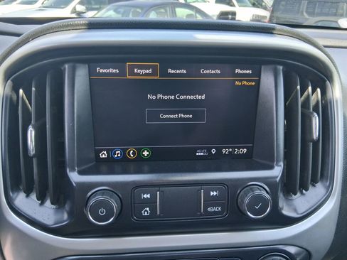 Used 2020 Chevrolet Colorado LT w/ Safety Package image 24