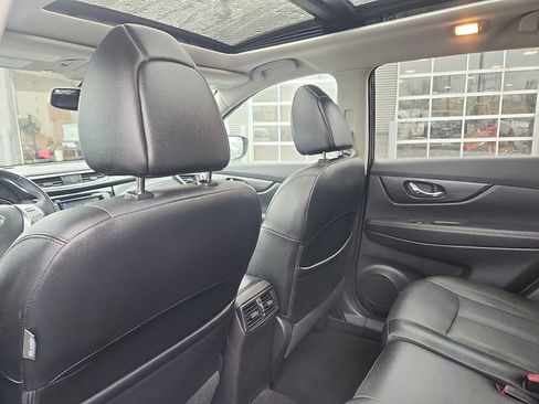 Used 2016 Nissan Rogue SL w/ SL Premium Package AWD/4WD image 24