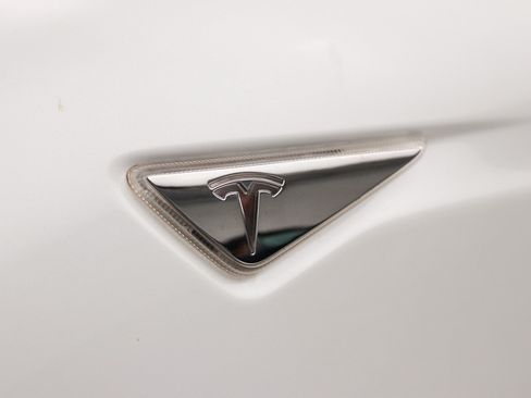 Used 2016 Tesla Model S 90D AWD/4WD image 37