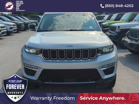 Used 2022 Jeep Grand Cherokee Limited 4xe w/ Luxury Tech Group II AWD/4WD image 9