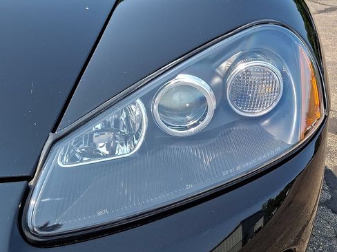 Used 2004 Dodge Viper SRT-10 RWD image 12