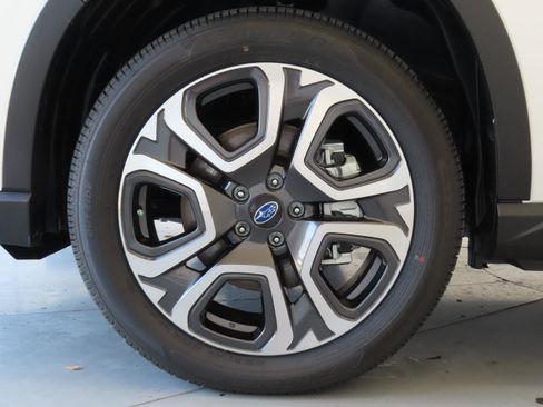 New 2026 Subaru Ascent Limited image 29