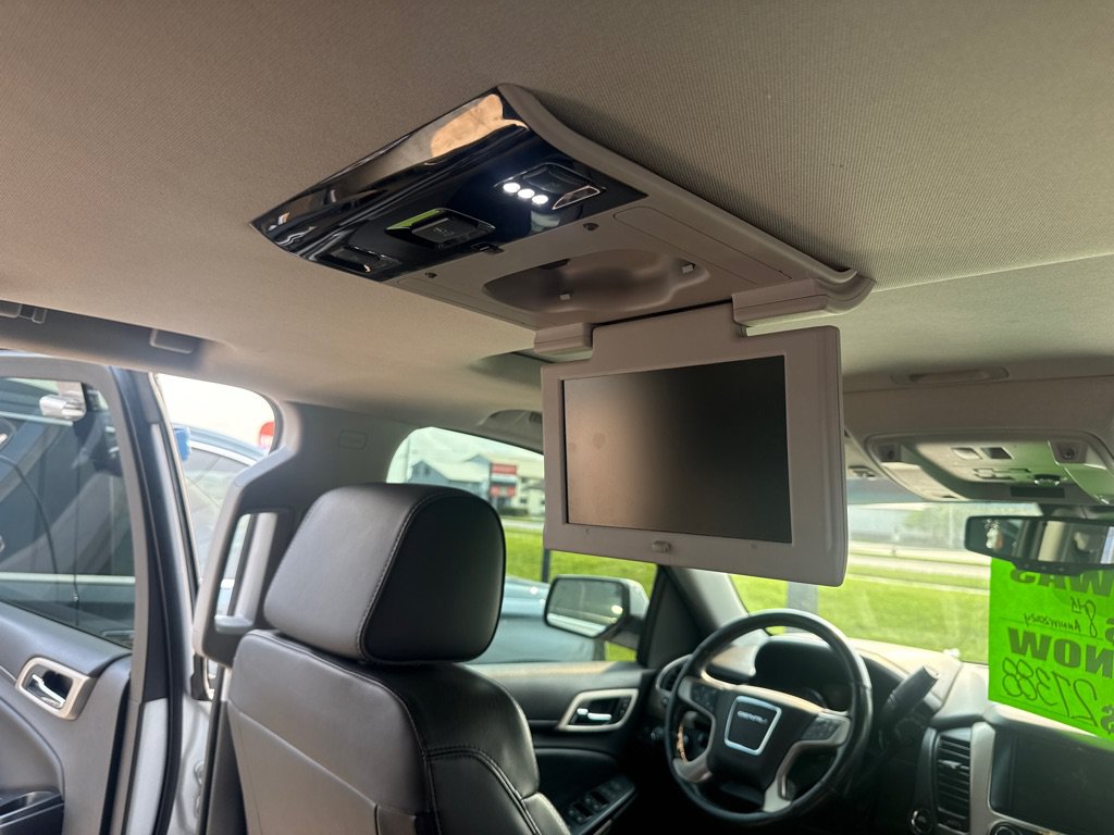 Used 2018 GMC Yukon Denali w/ Denali Ultimate Package AWD/4WD image 15