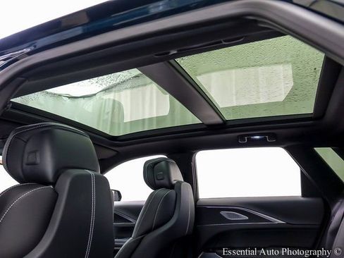 New 2025 Cadillac Lyriq Luxury image 10