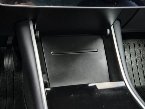 Used 2018 Tesla Model 3 Long Range AWD/4WD image 24
