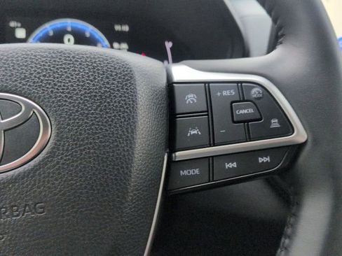 Certified 2026 Toyota Grand Highlander XLE image 18