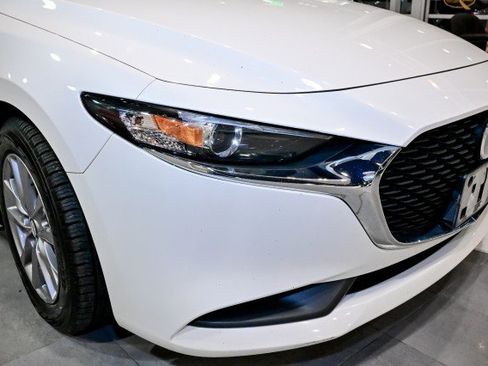 Used 2021 MAZDA MAZDA3 s image 8