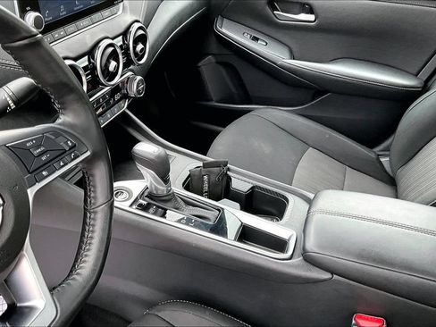 Used 2025 Nissan Sentra SV w/ All-Weather Package FWD image 16