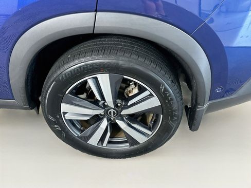 Used 2023 Nissan Rogue SL w/ SL Premium Package FWD image 11