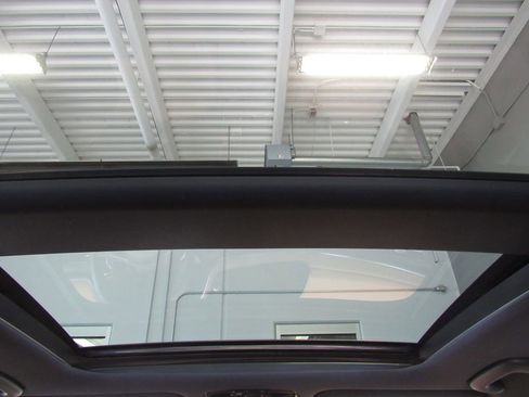 Used 2021 Hyundai Sonata Limited w/ Preferred Accessory Package image 27