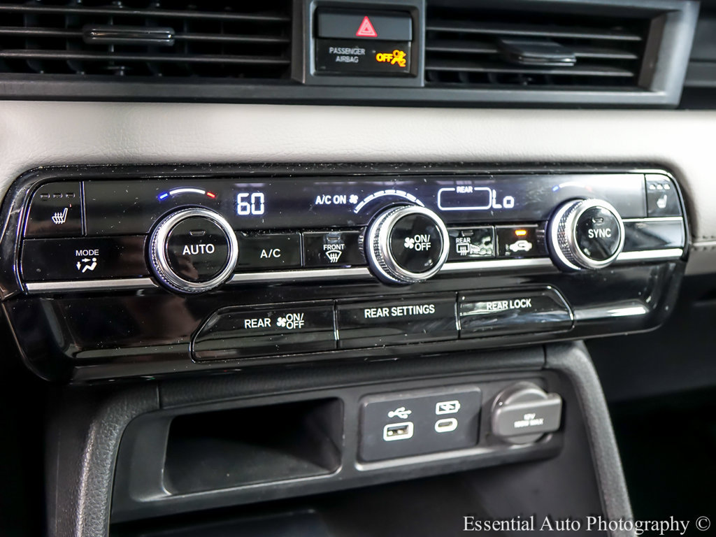 Used 2023 Honda Pilot Touring image 18