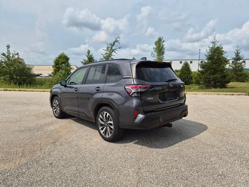 Used 2025 Subaru Forester Touring AWD/4WD image 8