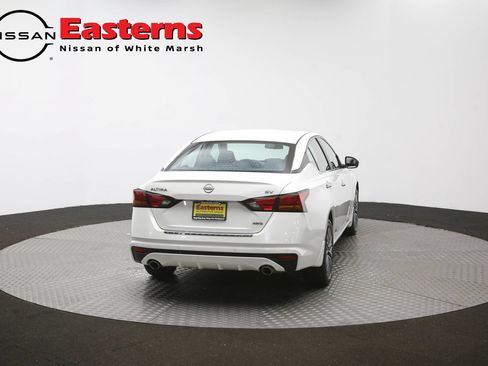 Used 2023 Nissan Altima 2.5 SV w/ SV Premium Package AWD/4WD image 39