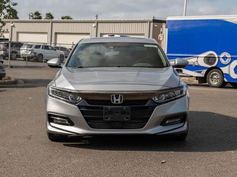 Used 2019 Honda Accord Sport image 2