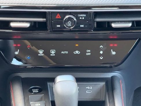 New 2025 Nissan Kicks SR w/ SR Premium Package image 19