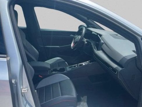 Used 2022 Volkswagen GTI SE FWD image 20